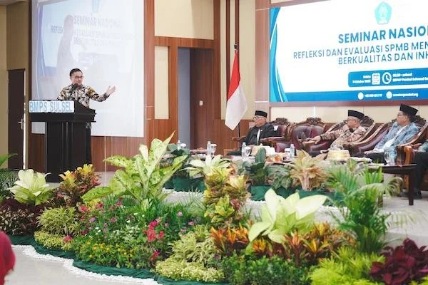 Sekretaris Daerah Provinsi Sulsel, Jufri Rahman menghadiri Seminar Nasional Refleksi dan Evaluasi Sistem Penerimaan Murid Baru (dok. Ist)