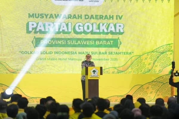 Gubernur Sulbar Suhardi Duka saat memberikan sambutan di acara Musda IV Golkar Sulbar (dok:ist)