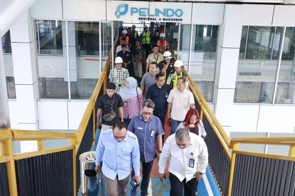 Pelindo berkomitmen menghadirkan pelayanan publik yang semakin modern, transparan, dan berorientasi kepada pengguna jasa (Dok: Ist)
