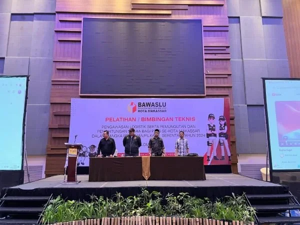 Bimtek Bawaslu untuk Pengawas TPS di Makassar (Dok: Ist).