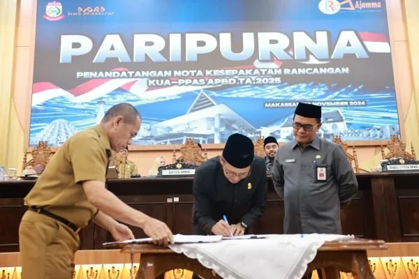 Penetapan APBD 2025 di Kantor DPRD Makassar (Dok : Ist).