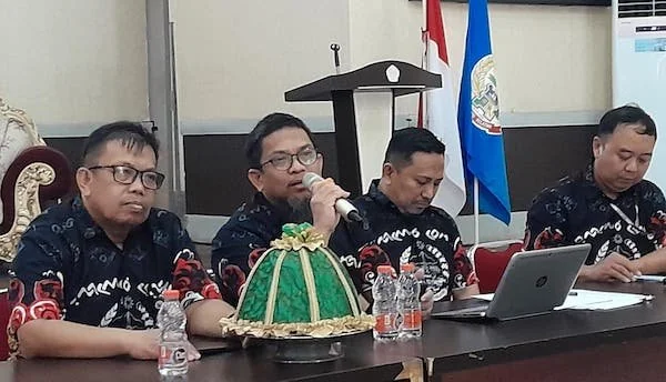 Kepala Disdik Sulsel, Iqbal Nadjamuddin di Kantor Disdik Sulsel (Dok: Nofi KabarMakassar)