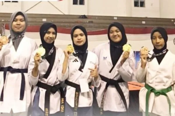 Tim Karate Madrasah Aliyah Negeri (MAN) 2 Kota Makassar (Dok : Ist).