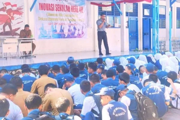 Penyuluhan hukum di lingkungan SMPN 48 Makassar (Dok : Ist).
