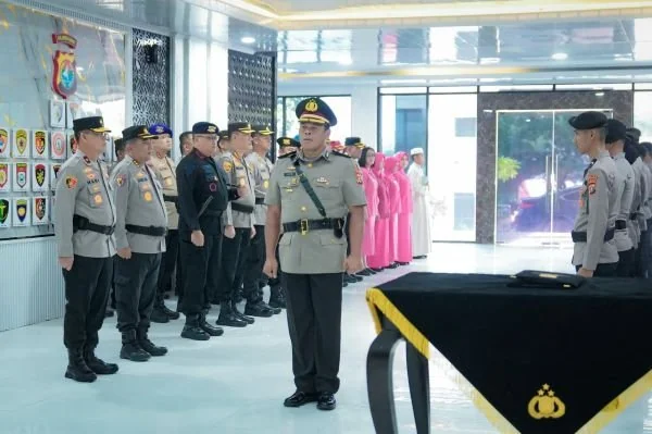 Kapolda Sulbar saat melantik Dirpamobvit (Dok: Ist)