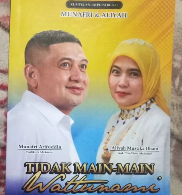 Penampakan Buku Kumpulan 100 Puisi untuk Munafri–Aliyah, (Dok: Ist).