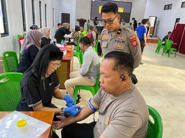 pemeriksaan kesehatan di Polres Kepulauan Selayar oleh Biddokkes Polda Sulsel (Dok: Ist)