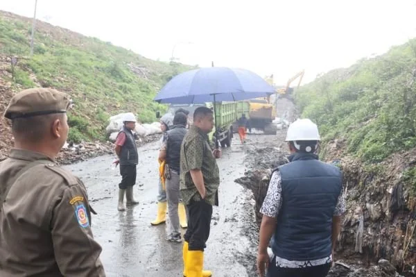 Wali Kota Makassar, Munafri Arifuddin saat Meninjau TPA Antang (Dok: Ist).