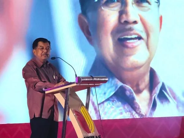 Mantan Wakil Presiden, Jusuf Kalla saat sambutan pada acara seminar internasional di Makassar (Dok: Ist).