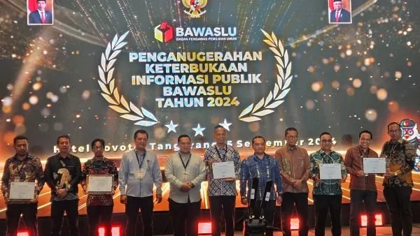 Bawaslu Lutim Raih Predikat Informatif pada Anugerah Keterbukaan Informasi Publik 2024 (Dok : Ist).