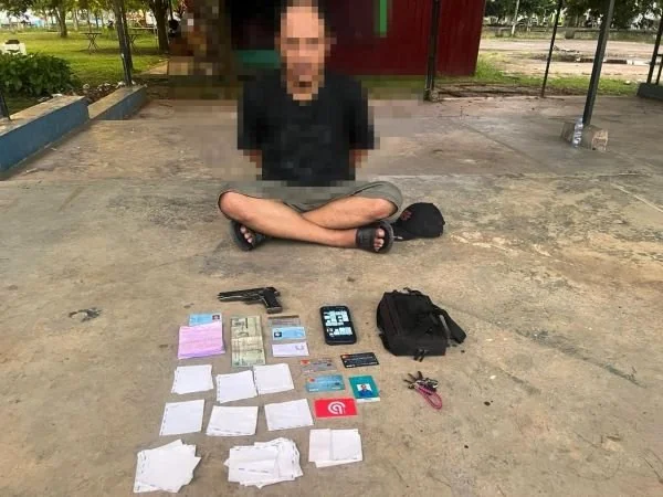 Pelaku bersama barang bukti yang berhasil diamankan Pihak kepolisian (Dok : Ist).