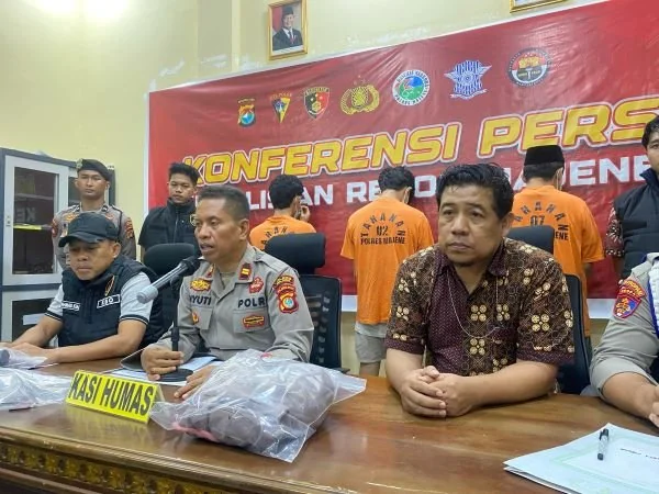 Konferensi pers penetapan 3 tersangka kasus penganiayaan Mahasiswa (Dok : Ist).