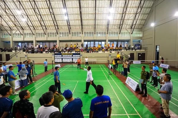 Gubernur Sulsel Andi Sudirman Sulaiman membuka Gubernur Badminton Cup 2025 (dok. Ist)