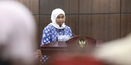 Dosen Universitas Airlangga Surabaya, Cenuk Widiayastrisna Sayekti menyampaikan kesaksiannya sebagai saksi pemohon, (Dok: Ist).
