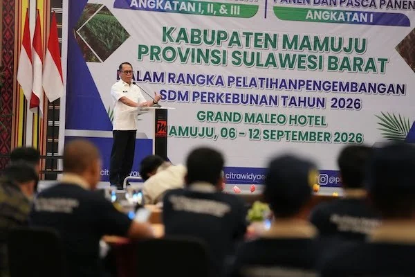 Sekretaris Daerah Provinsi Sulawesi Barat Junda Maulana saat membuka Penguatan kapasitas tersebut menjadi fokus dalam Pelatihan Pengembangan SDMP 2026(dok:ist)