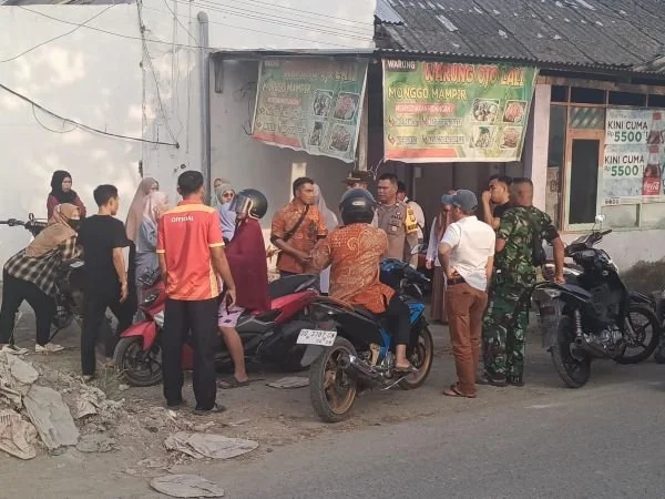 Personil Polres Jeneponto saat melakukan patroli keliling di sejumlah titik. (Ist).