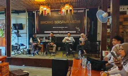 KPU Sulbar saat menggelar bincang bersama media (dok: Aldy)