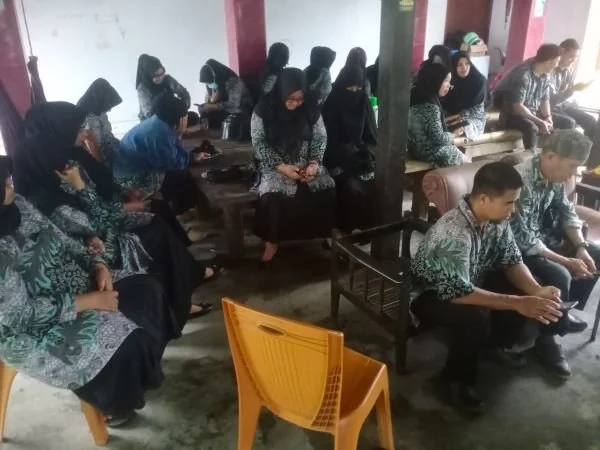 Guru SMKN 3 Takalar melakukan aksi mogok mengajar (Dok Saleh KabarMakassar).