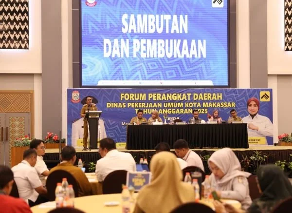 Pj Sekda Makassar saat membuka forum Perangkat Daerah Dinas Pekerjaan Umum Makassar (Dok : Ist).
