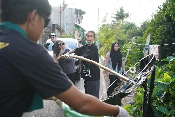 Selebgram Awkarin saat melakukan Kegiatan Social Movement Kalla Youth Fest 2024, Sabtu (07/09) (Dok Ist)