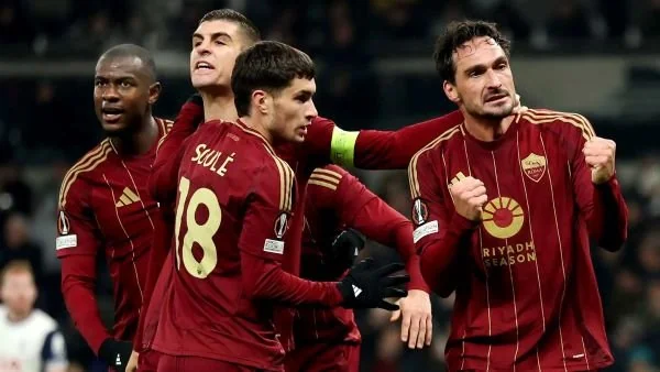 AS Roma tahan imbang FC Porto (Dok : int).