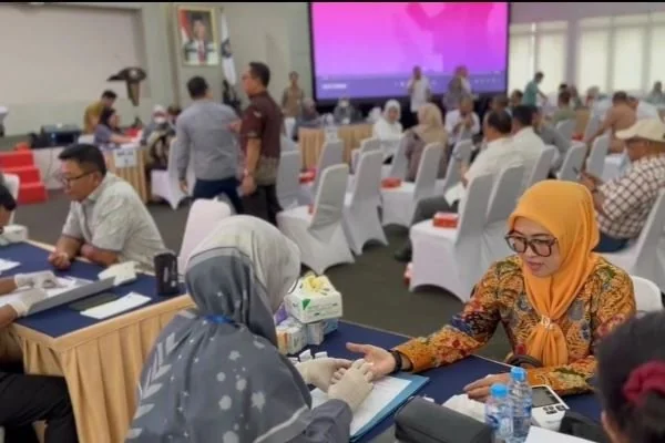 Bupati terpilih Kabupaten Gowa, Hj. Siti Husniah Talenrang menjalani pemeriksaan kesehatan sebagai bagian dari persiapan pelantikan kepala daerah (Dok : Ist).