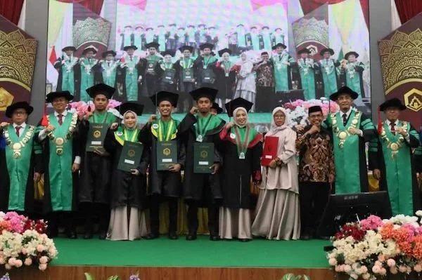 Lima Bersaudara Wisuda Bersamaan di UIN Palopo. Dok. Ist