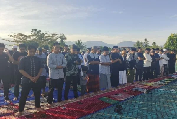 Suasana pelaksanaan Salat Iduladha 1447 Hijriah di Mako Lanal Mamuju. (Dok: Ist)