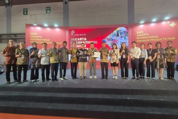 Kepala Badan Pengawas Obat dan Makanan (BPOM) RI, Prof. Dr. Taruna Ikrar, memaparkan gagasan strategis kerjasama bilateral dengan Korea Selatan dalam bidang produk kesehatan (Dok : Ist).