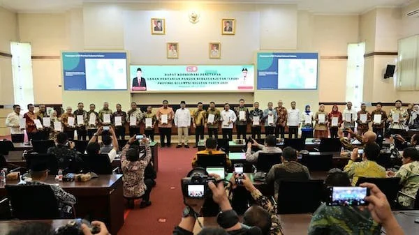 Menghadiri Rapat Finalisasi Penetapan LP2B Kabupaten/kota Provinsi Sulawesi Selatan Dirangkaikan dengan Penandatanganan Berita Acra (Dok: Ist).