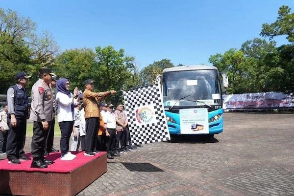 Pelepasan mudik gratis Pemprov Sulsel 2025 (dok. Ist)