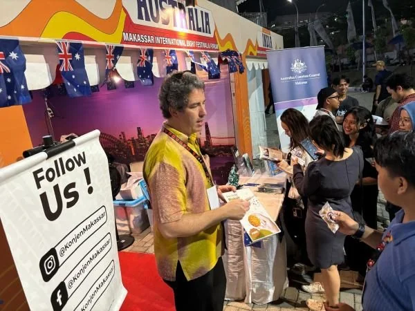 Konsulat Jenderal Australia saat berpartipasi di acara Festival F8 Makassar tahun 2024 (Dok : ist).