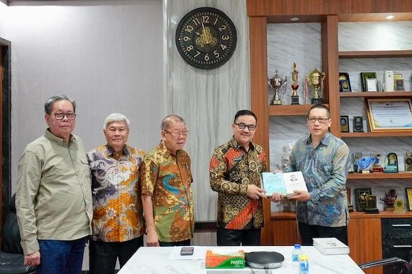 Pertemuan Sekprov Sulsel Jufri Rahman dengan Konselor Tiongkok untuk Indonesia, Zhen Wangda (dok. Ist)