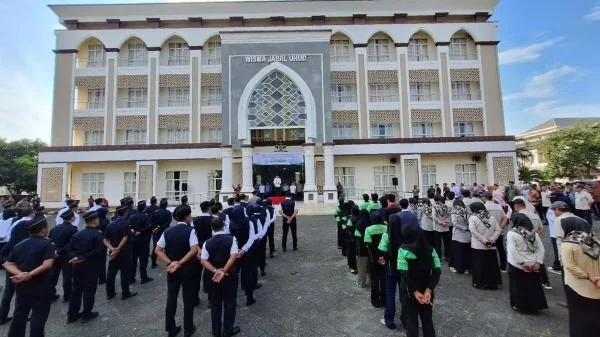 Petugas Penyelenggara Ibadah Haji Embarkasi Makassar (Dok : Ist).