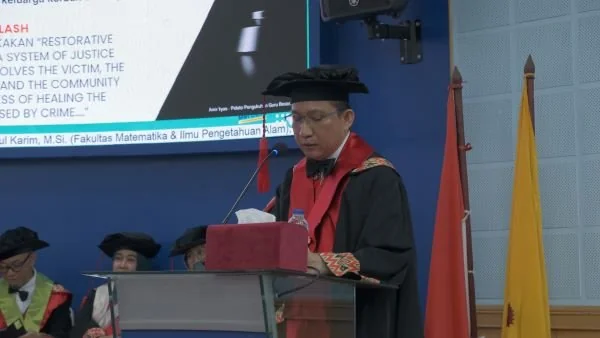 Upacara pengukuhan guru besar Prof. Dr. Amir Ilyas, S.H., M.H. (Dok: Ist)