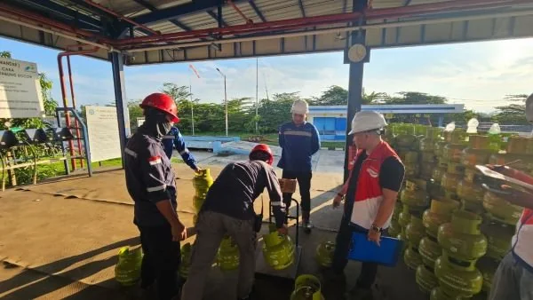 Pertamina Tambah Extra Dropping LPG 3 Kg di Sulsel dan Sulbar Selama Satgas Nataru. (Dok: Ist)