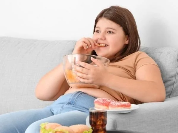 Ilustrasi susah mengontrol nafsu makan (Dok: Int)