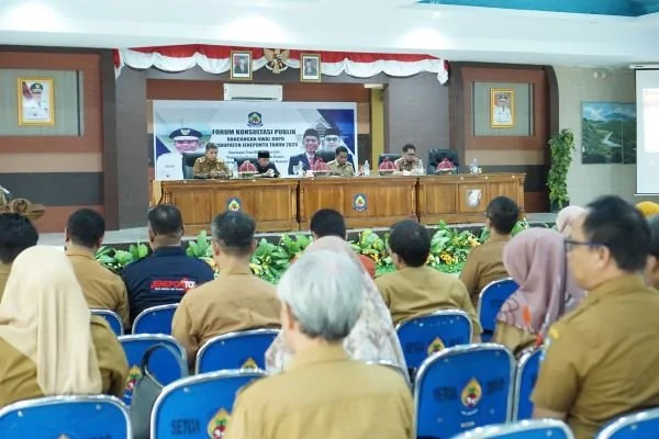 Pj Bupati Jeneponto, Junaedi Bakri saat membuka Forum RKPD-PAS di Ruang Pola Panrannuanta.