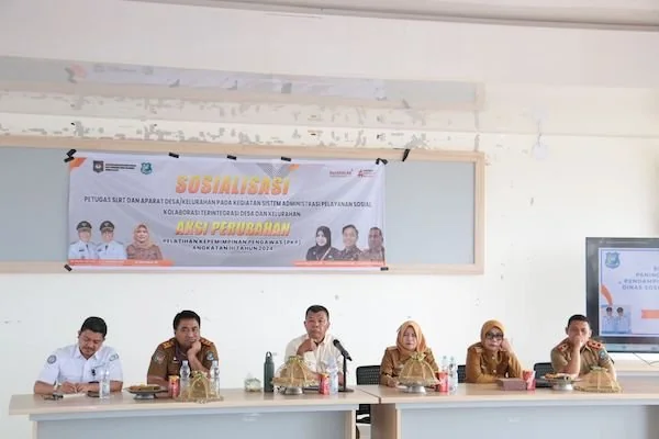 Sosialisasi Petugas Slrt Dan aparat Desa Dan kelurahan Tentang Adminisrasi Pelayanan Sosial yang dihadiri Langsung Bupati Bulukumba