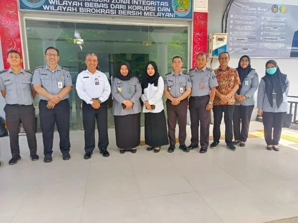 Penyuluhan sadar hukum bagi klien pemasyarakatan Bapas Kelas I Makassar (Dok : Ist).