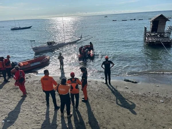 Proses pencarian korban yang dilakukan Tim SAR Gabungan (Dok : Ist).