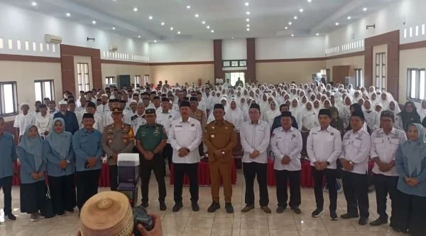 Calon jemaah haji mengikuti bimbingan manasik haji yang berlangsung di Aula Kantor Bupati Luwu (Dok : Ist).