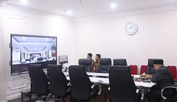 Wali Kota Makassar Munafri Arifuddin saat Rapat Paripurna yang Dilakukan Secara Zoom (Dok: KabarMakassar).