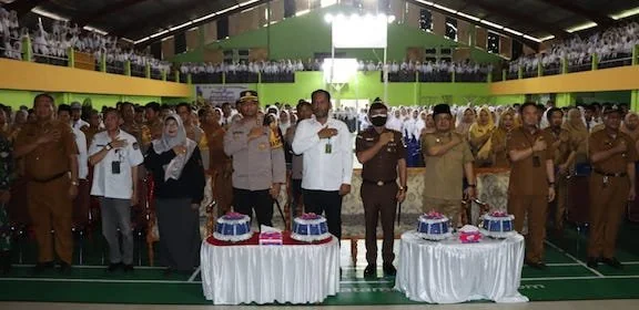 Pj Bupati Bantaeng Ajak Pelajar SMA Gunakan Hak Pilihnya