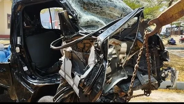 Kondisi mobil pick saat dibawa ke Mapolres Jeneponto (Dok ; Ullah KabarMakassar).
