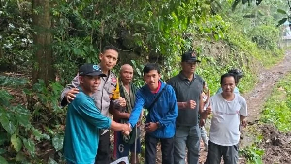 Mediasi yang dilakukan Bhabinkamtibmas Polsek Mamuju (Dok : Ist).
