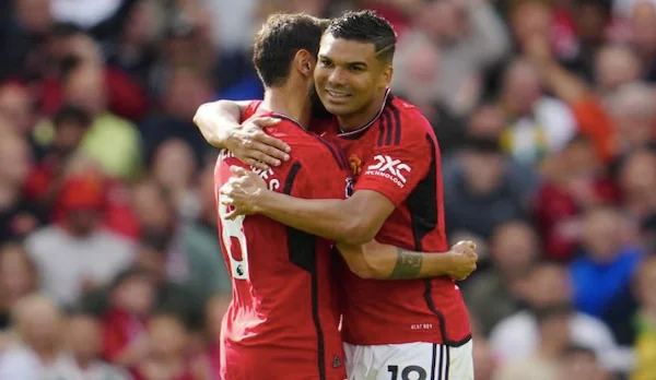 Casemiro merayakan golnya ke gawang Nottingham Forest, Sabtu (26/8/2023) (c) AP Photo/Jon Super