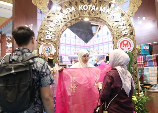Booth Dewan Kerajinan Nasional Daerah (Dekranasda) Kota Makassar, (Dok: Ist).