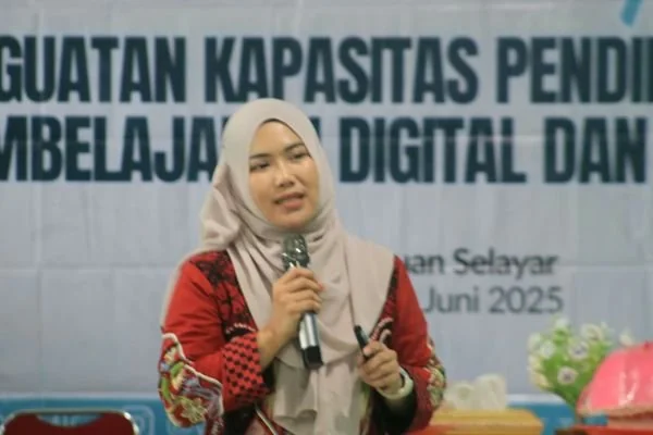 Nur Hidayah - Founder Yayasan Pemberdayaan Masyarakat Indonesia Cerdas (YPMIC) 
Guru Besar Keperawatan, Fakultas Kedokteran dan Ilmu Kesehatan UIN Alauddin Makassar (Dok: Ist)