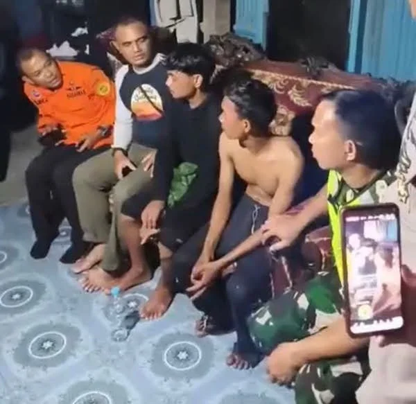 Wahyudir (22), warga Desa Tarowang, Jeneponto, dan Supriadi (32), warga Kelurahan Pajukukang, Bantaeng, yang sebelumnya dilaporkan hilang.